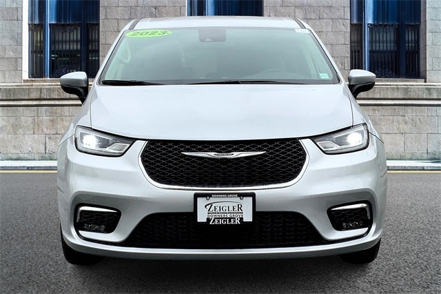 2023 CHRYSLER PACIFICA - Image 3