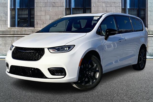 2026 CHRYSLER PACIFICA - Image 2