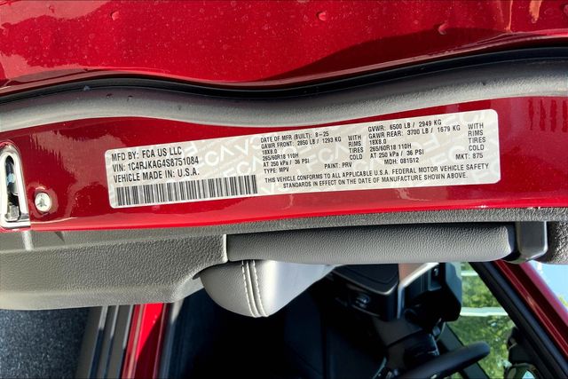 2025 JEEP GRAND CHEROKEE L - Image 13