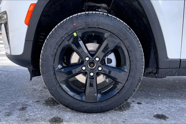 2026 JEEP GRAND CHEROKEE - Image 12