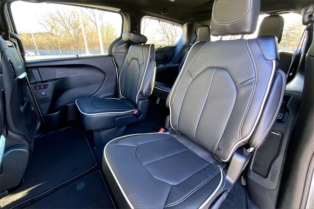 2026 CHRYSLER PACIFICA - Image 10