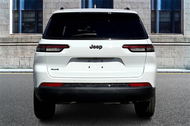 2025 JEEP GRAND CHEROKEE L - Image 4