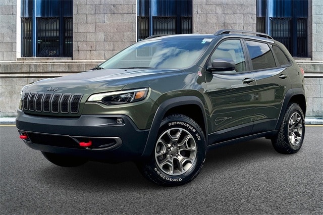 Used 2020 Jeep Cherokee Trailhawk with VIN 1C4PJMBX4LD613457 for sale in Downers Grove, IL