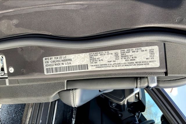 2022 JEEP GRAND CHEROKEE - Image 33