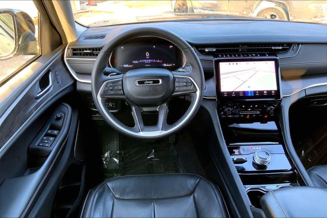 2023 JEEP GRAND CHEROKEE L - Image 5