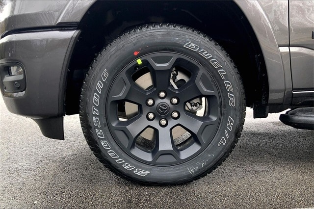 2026 RAM 1500 - Image 12