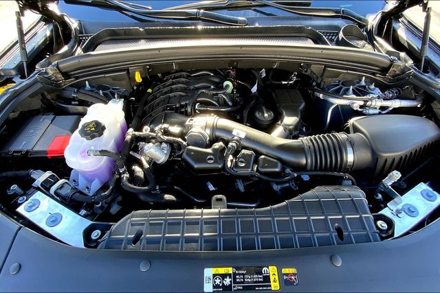 2025 JEEP GRAND CHEROKEE - Image 11