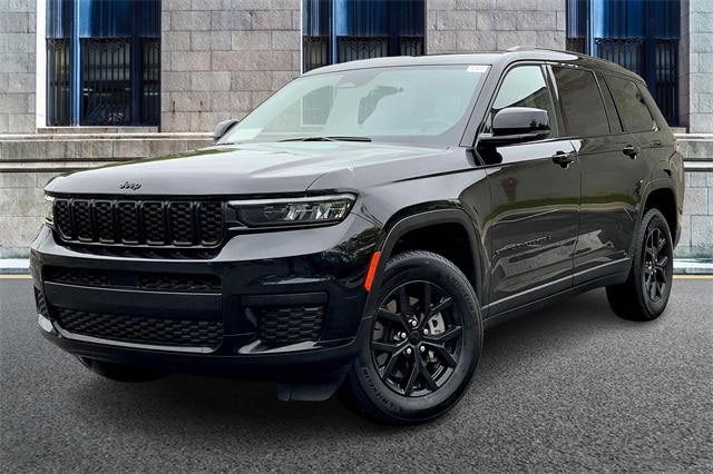 Used 2024 Jeep Grand Cherokee L Altitude with VIN 1C4RJKAG4R8527114 for sale in Downers Grove, IL