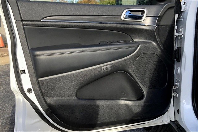 2022 JEEP GRAND CHEROKEE - Image 23