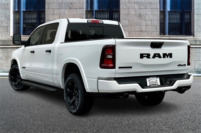 2025 Ram 1500 Big Horn Lone Star photo 3