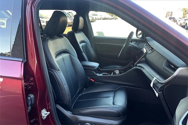 2025 JEEP GRAND CHEROKEE L - Image 7