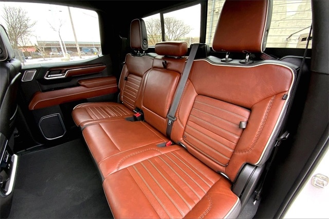 2023 GMC SIERRA - Image 26