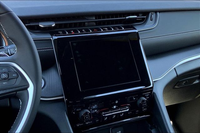 2025 JEEP GRAND CHEROKEE L - Image 6