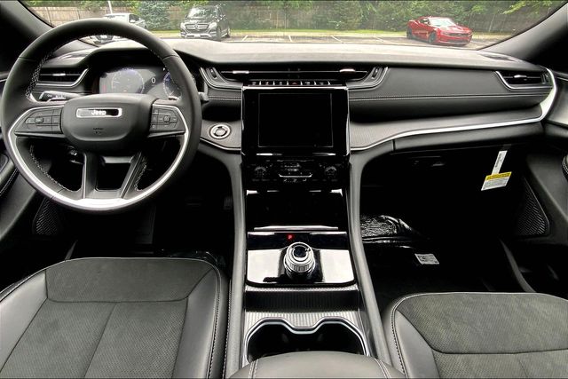 2025 JEEP GRAND CHEROKEE L - Image 5