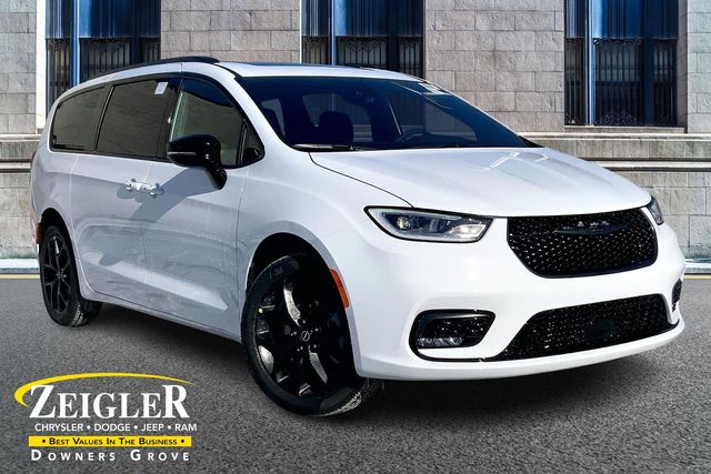 2026 CHRYSLER PACIFICA - Image 1