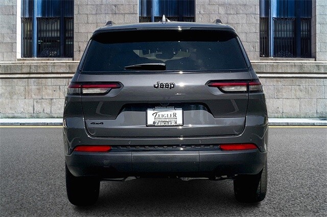 2025 Jeep Grand Cherokee Altitude X photo 4
