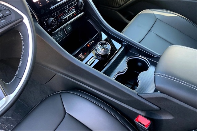 2025 JEEP GRAND CHEROKEE L - Image 7