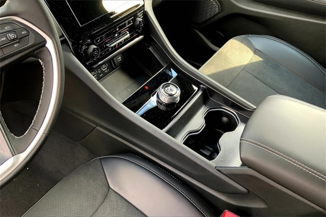 2025 JEEP GRAND CHEROKEE L - Image 7