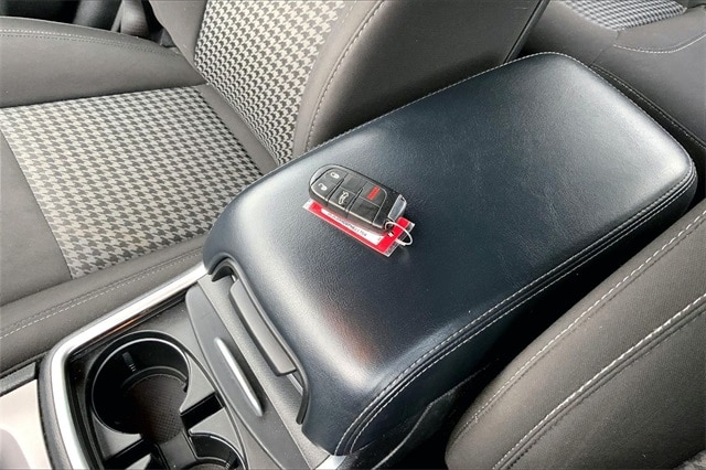 2023 DODGE CHARGER - Image 12