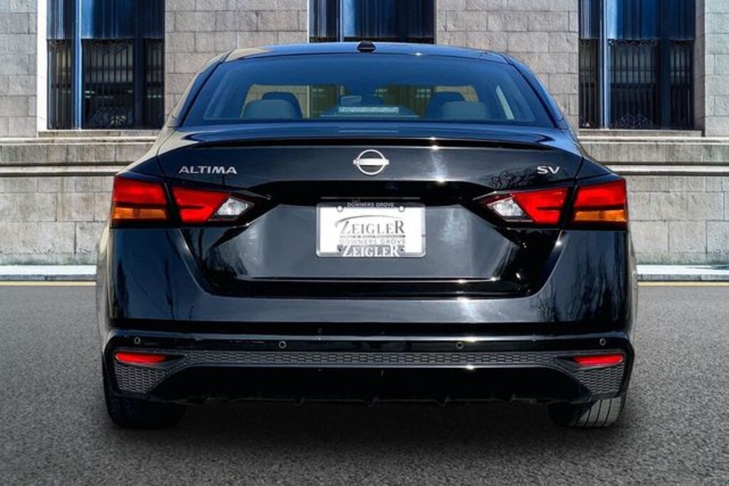 Used 2024 Nissan Altima 2.5 SV Sedan