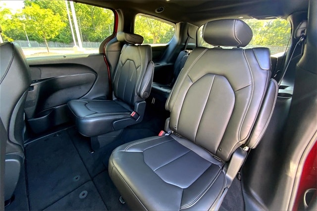 2026 CHRYSLER PACIFICA - Image 10