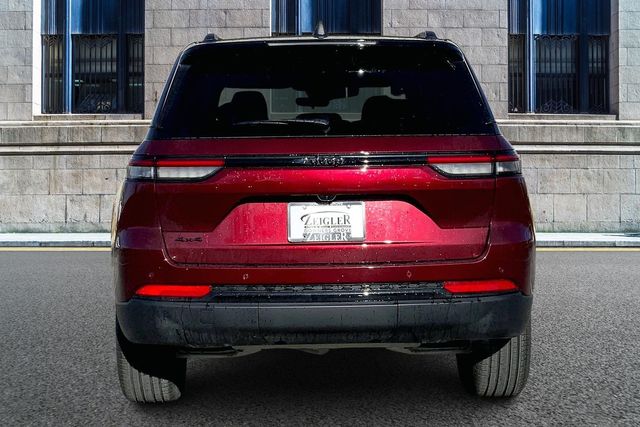 2025 JEEP GRAND CHEROKEE - Image 4