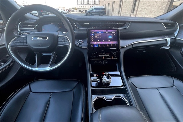 2025 JEEP GRAND CHEROKEE L - Image 14