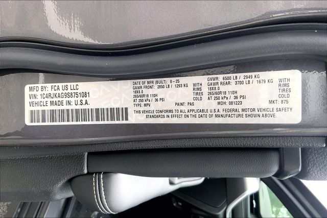 2025 JEEP GRAND CHEROKEE L - Image 13