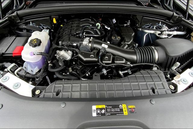 2025 JEEP GRAND CHEROKEE L - Image 11