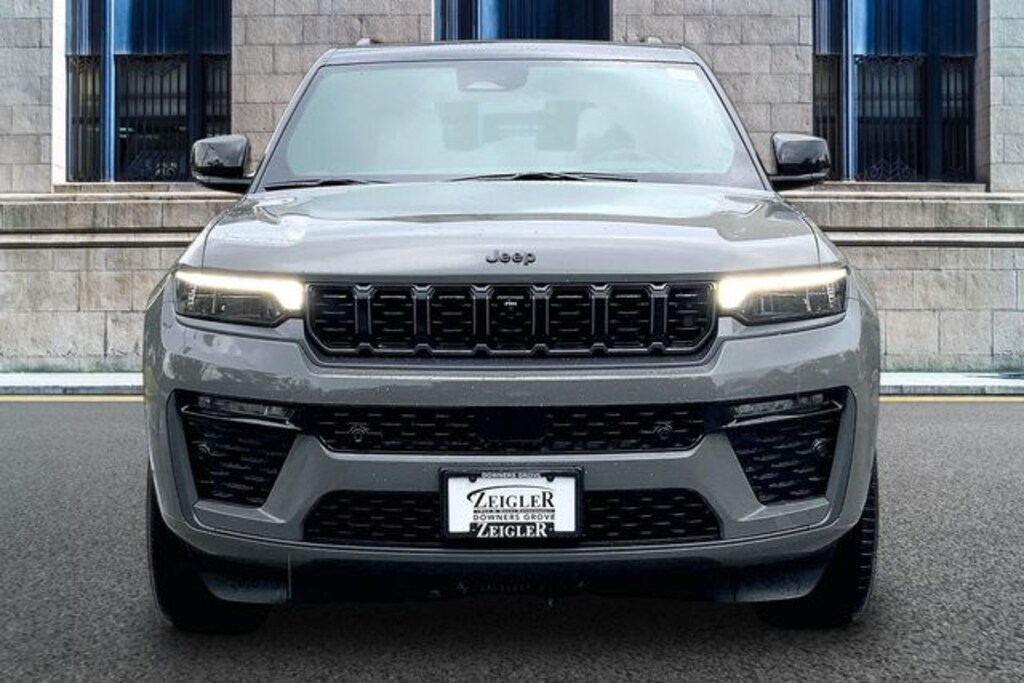 New 2027 Jeep Grand Cherokee Summit Sport Utility