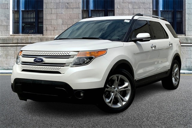 Used 2015 Ford Explorer Limited with VIN 1FM5K8F8XFGA09621 for sale in Downers Grove, IL