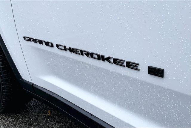 2023 JEEP GRAND CHEROKEE L - Image 31