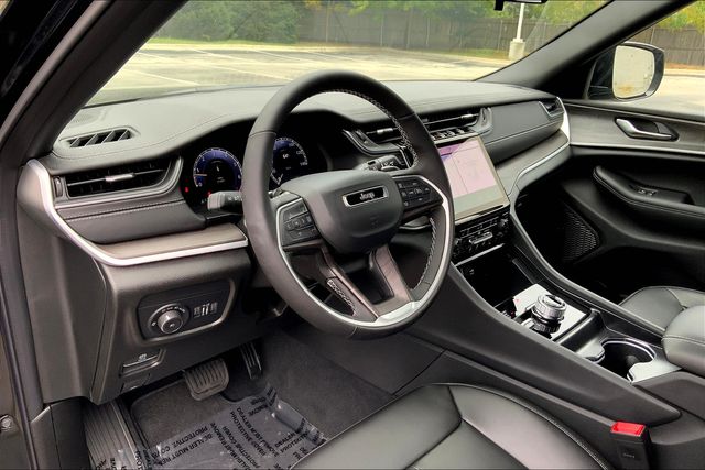 2025 JEEP GRAND CHEROKEE - Image 8