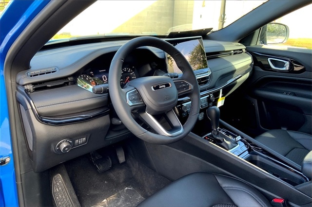 2025 JEEP COMPASS - Image 8