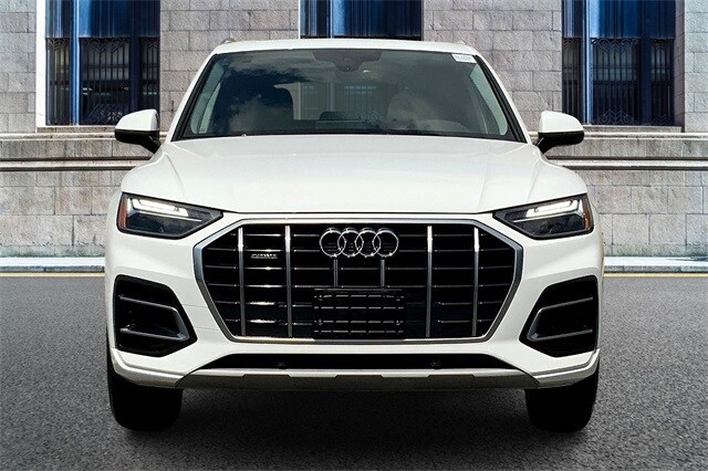 2021 Audi Q5 45 Premium photo 3