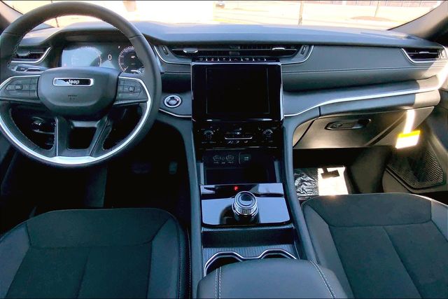 2025 JEEP GRAND CHEROKEE L - Image 5