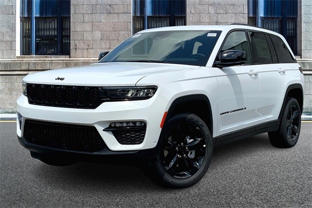 2025 Jeep Grand Cherokee Limited photo 2