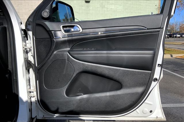 2022 JEEP GRAND CHEROKEE - Image 24