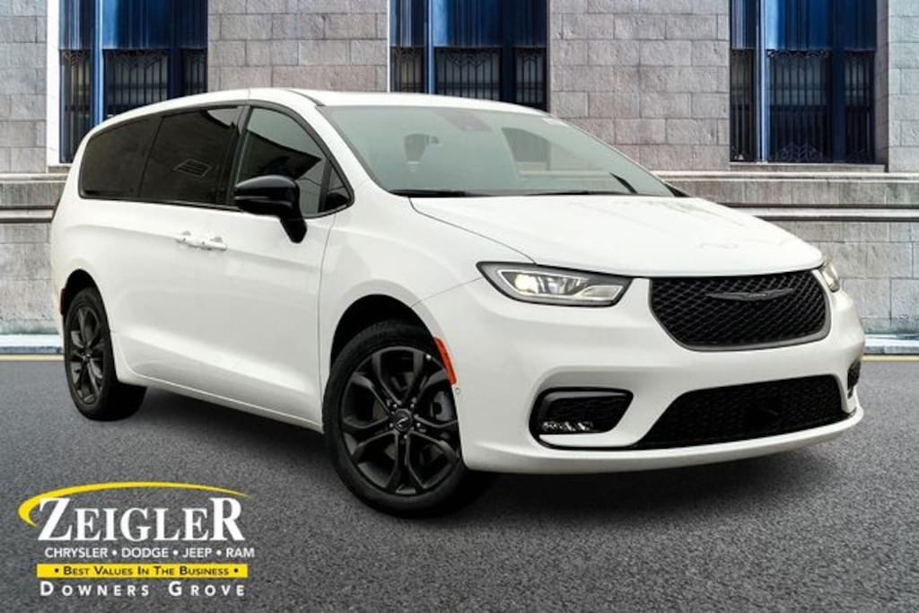 New 2026 Chrysler Pacifica Select Passenger Van