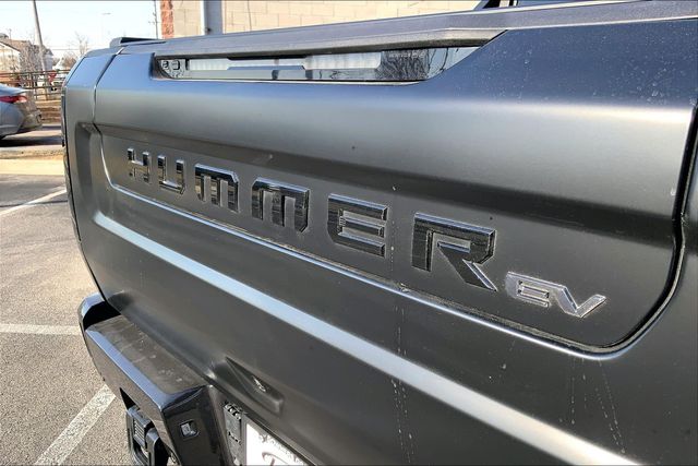 2025 GMC HUMMER EV PICKUP - Image 30