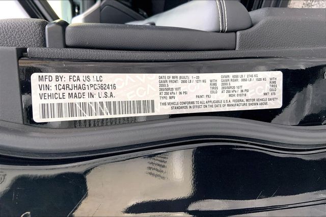 2023 JEEP GRAND CHEROKEE - Image 31