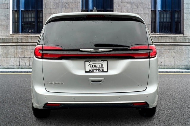 2023 CHRYSLER PACIFICA - Image 4