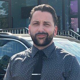 Staff member Rob Caez from e2e50e1a13a3