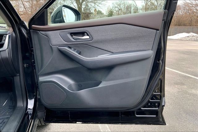 2023 NISSAN ROGUE - Image 23