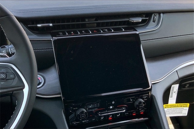 2025 JEEP GRAND CHEROKEE - Image 6