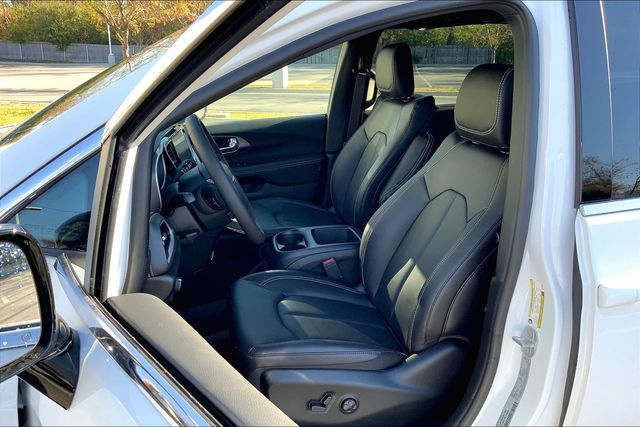 2026 CHRYSLER PACIFICA - Image 9
