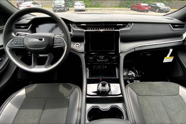 2025 JEEP GRAND CHEROKEE L - Image 5