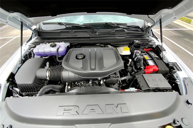 2025 RAM 1500 - Image 11