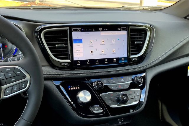 2026 CHRYSLER PACIFICA - Image 6