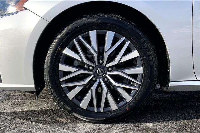 2024 NISSAN ALTIMA - Image 9
